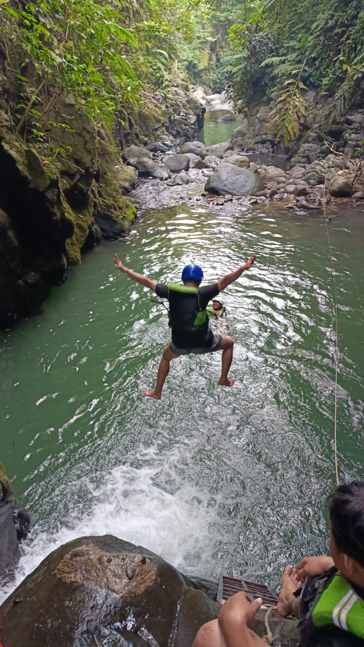 Curug Naga, Curug Priuk, Curug Barong