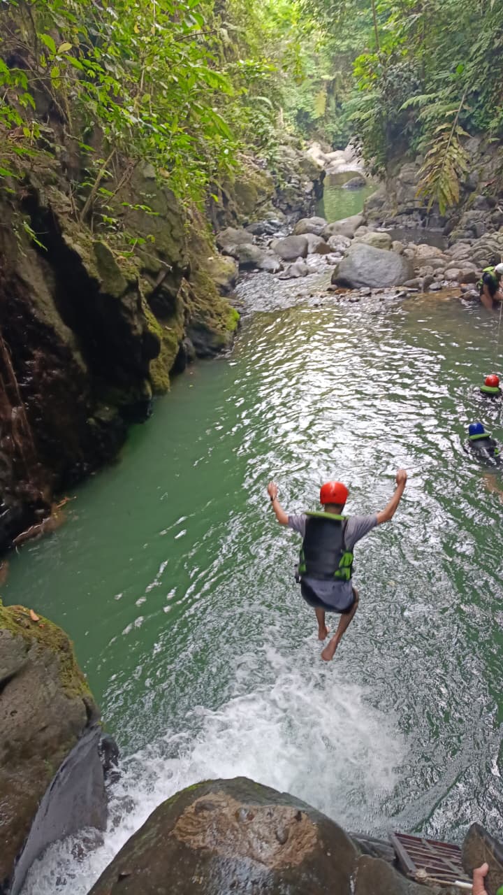 Curug Naga, Curug Priuk, Curug Barong