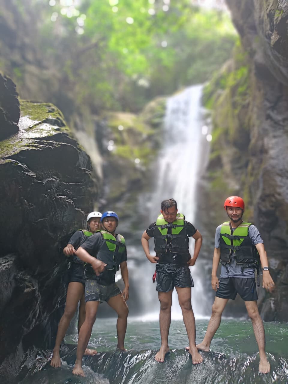 Curug Naga, Curug Priuk, Curug Barong