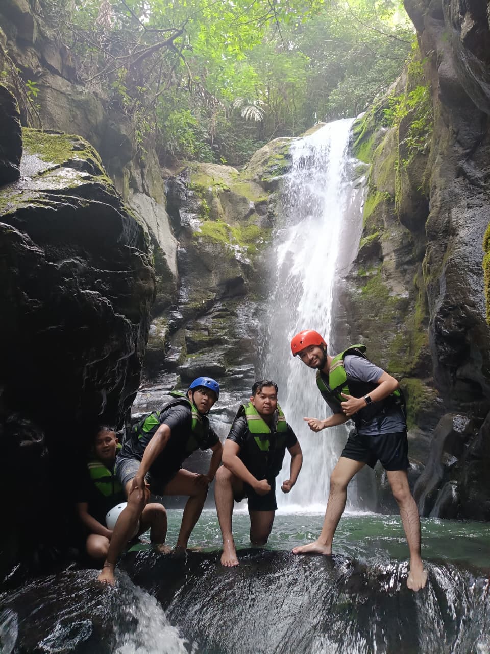 Curug Naga, Curug Priuk, Curug Barong